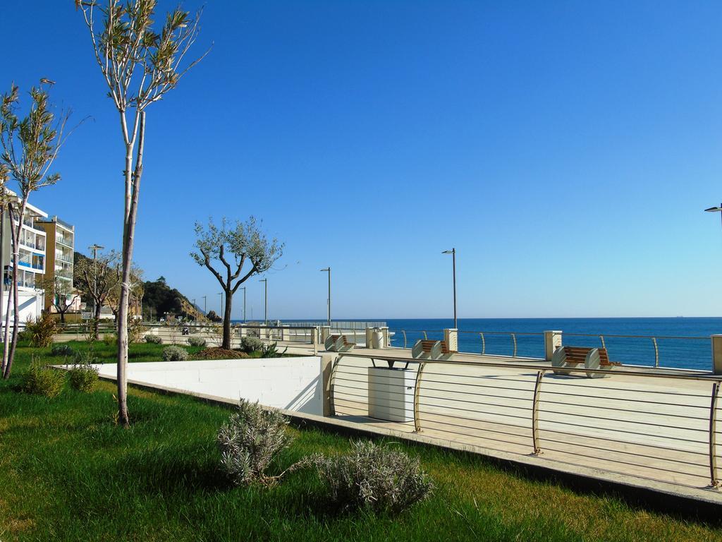 דייבה מרינה Deiva Holidays מראה חיצוני תמונה